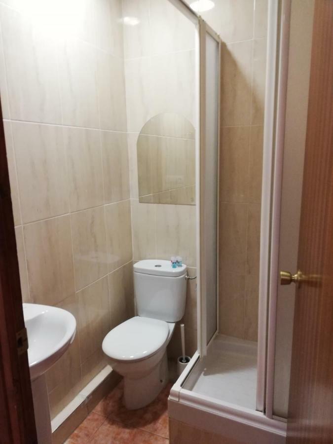 Habitación Individual con baño compartido